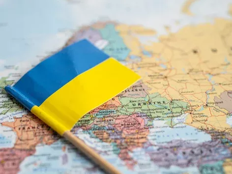 Do citizens of other countries with a residence permit in Ukraine need a visa: what foreigners need to know