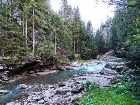 Гора Костел + Каньон Чемехив: уикенд-тур от Visit Ukraine