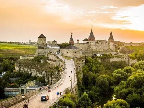 A selection of the most interesting tours in Kamianets-Podilskyi: routes that everyone should take