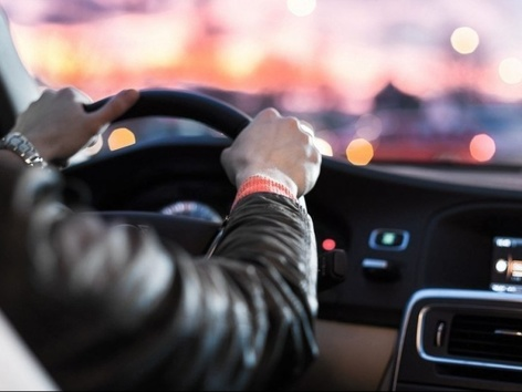 Водительское удостоверение можно будет обменять в миграционной службе