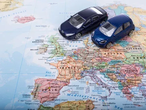 Автострахування в Європі для українців: як заощадити кошти та вигідно оформити поліс?