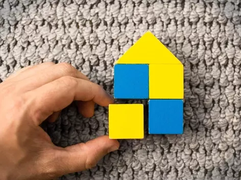 Rebuilding Ukraine: which countries are helping to rebuild cities destroyed by russia