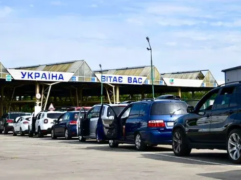 Wie werden sich die Warteschlangen an der Grenze nach der Einführung neuer EU-Einreisebestimmungen ändern?