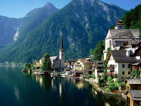 Уряд Уельсу призупиняє прийом заявок на підтримку українських біженців житлом