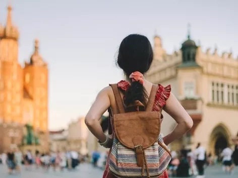 Скільки коштує навчання за кордоном: ціни на освіту у різних країнах у 2025 році