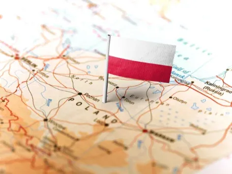 Нужна ли страховка при въезде в Польшу: правила в 2025 году