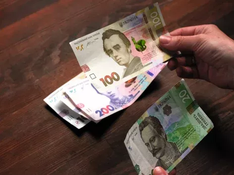 What Ukrainians save the most on and what distinguishes them from citizens of other countries: research