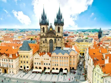 Временная защита в Чехии для украинцев в 2025 году: как подать заявку и основные правила для беженцев?