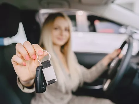 How much does the Green Card cover in different countries?