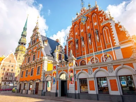 How to get to Ukraine from Latvia in 2024: convenient routes, entry rules and useful tips