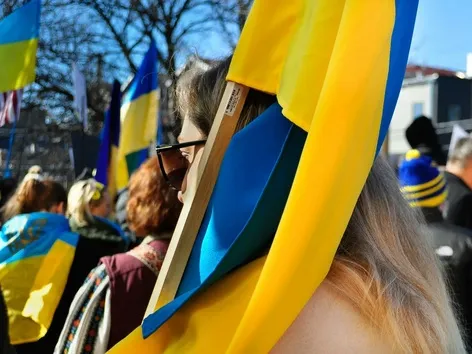 Узлы единства для украинцев за границей: где они откроются и как они помогут вернуться в Украину