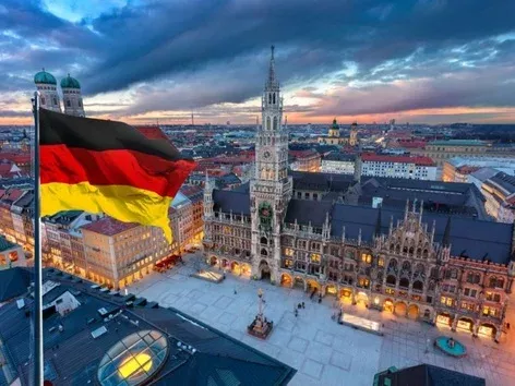 Which German states are accepting refugees from Ukraine in October 2024: current addresses of camps