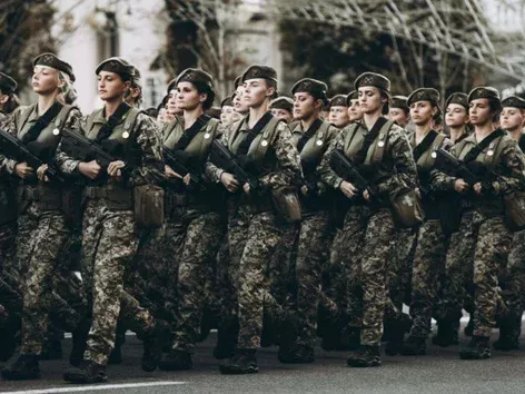 Which women will be banned from leaving Ukraine in 2025 and is it possible to mobilize them?