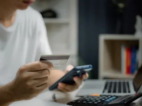 Украина изменит правила перевода карт: процесс станет более прозрачным