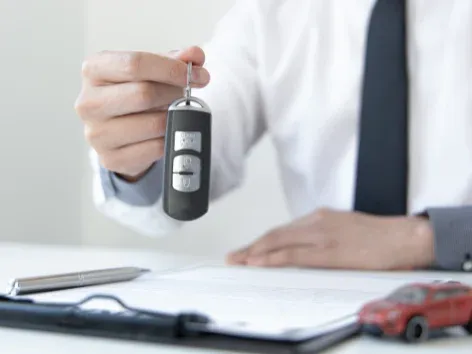 Ist die Kfz-Versicherung gültig, wenn ein anderer Fahrer am Steuer sitzt?