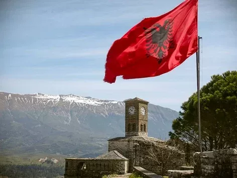 Когда украинцам нужна виза в Албанию и как ее получить?