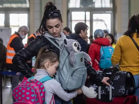 Топ країн, куди українські біженці з Польщі переїжджають