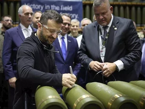 В США обвинили Зеленского во вмешательстве в выборы: что стало причиной и к чему это может привести