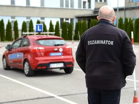 Getting a driver's license in Poland: how to pass the exam in Ukrainian?