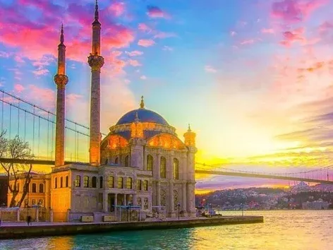 Невдачі продовжуватимуться: Туреччина намагається позбутися росіян масово