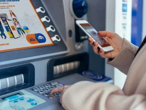 Polish banks increase account maintenance fees: new terms and conditions