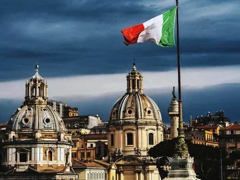 Italy for Ukrainians in 2024: how to arrange protection, social support and major changes for refugees