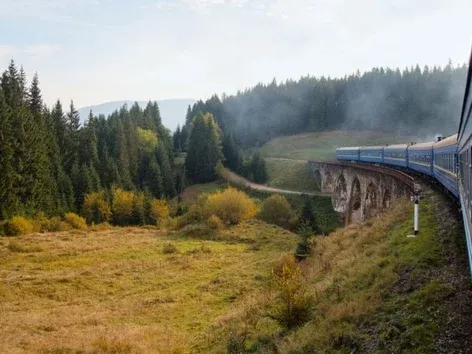 Pociągi do Karpat zmieniają swoje trasy: jaki jest powód i jak będą kursować pociągi?