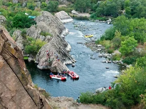 Куда поехать в августе: лучшие места для отдыха в Украине