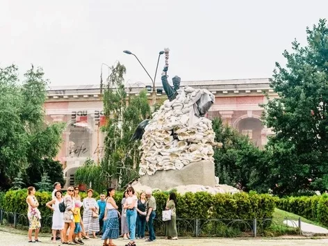 Where do Ukrainians travel most often and how do they plan their trips?