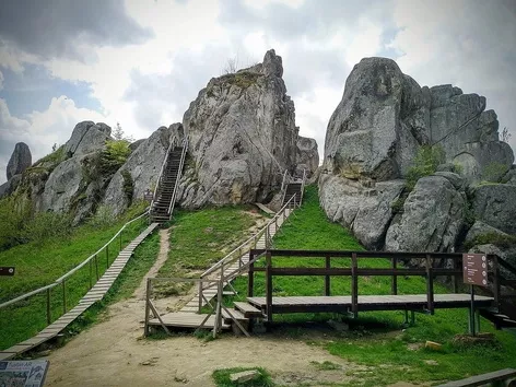 Tustan Fortress: a unique archaeological monument, administrative centre, customs office and defence facility