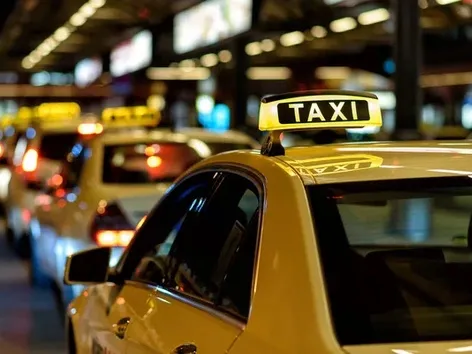 El servicio de taxi puede estar permitido durante el toque de queda en Kyiv: lo que se sabe