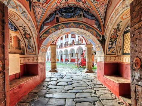 В Болгарии перерегистрируют украинцев: что необходимо