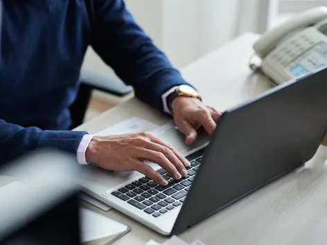 Czy możesz zmienić wizę turystyczną na wizę rodzinną lub przedłużyć ją będąc na Ukrainie? Prawnicy z Ukrainy wyjaśniają