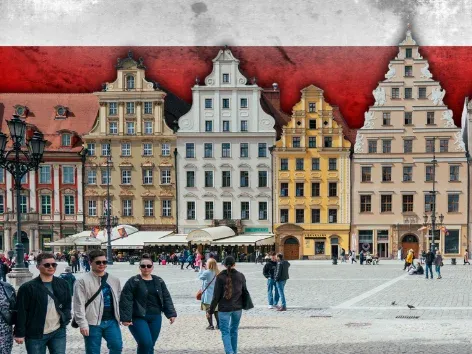 Число молодых украинцев в Польше увеличилось: страна назвала причину