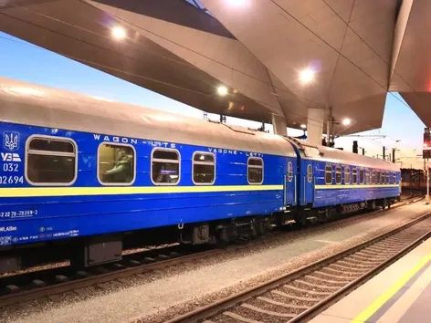 Cambios temporales en los servicios de tren a Hungría: cómo funcionarán los trenes de Kyiv-Budapest y Chop-Viena en agosto y septiembre de 2025