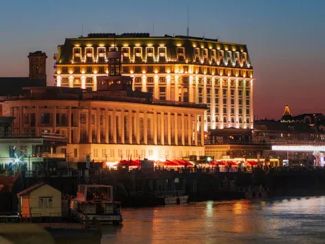 Trip to Kyiv in 2024: why are tourists going to the capital of a country at war?