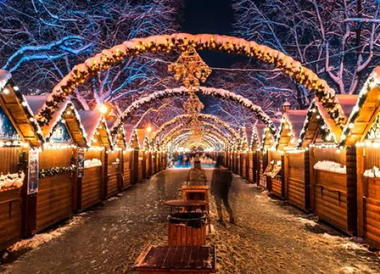 Рождественский Львов 2025\26: как спланировать поездку с учетом воздушных налетов и комендантского часа?