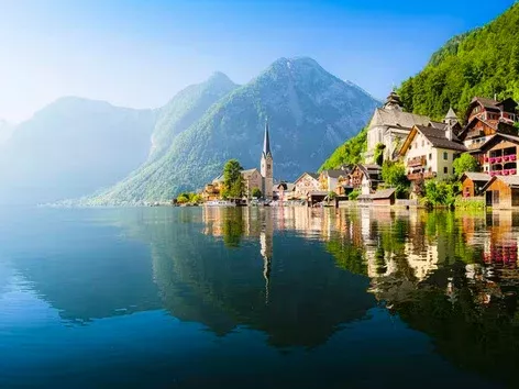 L'Autriche privera les réfugiés possédant des voitures d'aide : ce que l'on sait