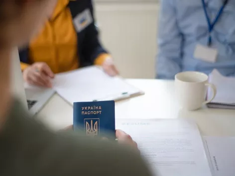 Procedura pobytu za granicą w celu uzyskania stałego pobytu: instrukcje krok po kroku dla obywateli Ukrainy