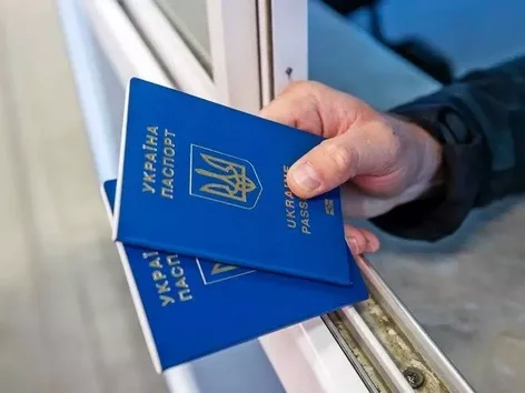 The Cabinet of Ministers has set new rules for issuing passports for men abroad: everyone can get one, but there are conditions