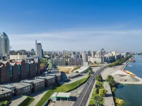 Сколько стоит месяц жизни в Днепре? Цены на жилье, еду, транспорт