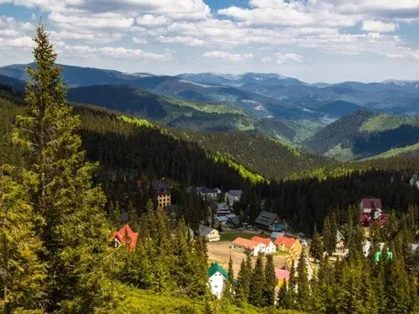 Осень в Драгобрате глазами Visit Ukraine: когда цвета природы становятся магией