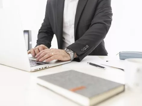 How to become a co-owner of a Czech company without traveling to the Czech Republic — explained by Visit Ukraine lawyers