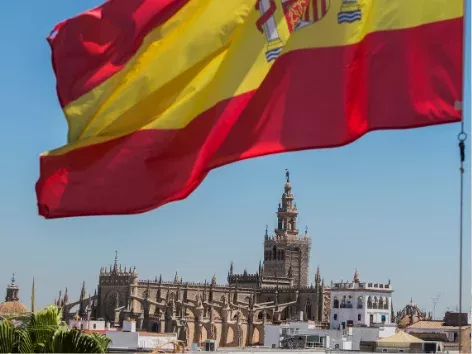 Ukrainians in Spain: validity of refugee cards extended