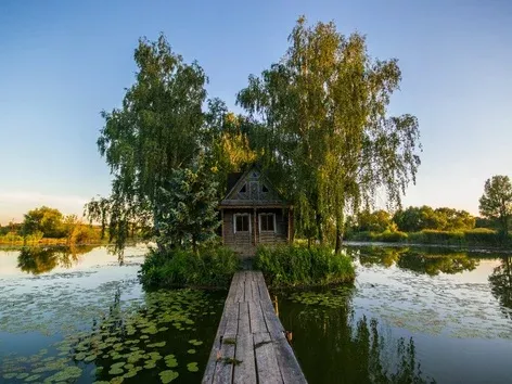 Where to visit on the way from Kyiv to Zhytomyr: top locations that everyone should see