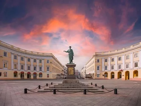 Prymorskyi Boulevard in Odesa is being reopened for Odessans and tourists