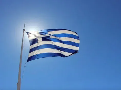 Греция продлила временную защиту для украинцев до 2027 года: детали