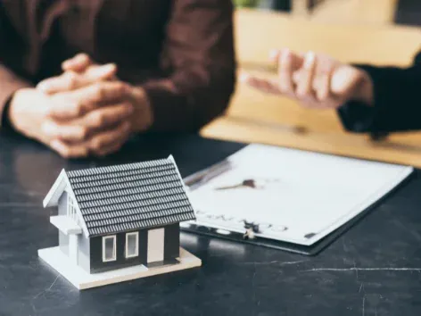 Какие документы нужны, чтобы застраховать квартиру или дом?