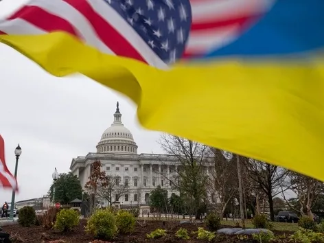 Как украинцам уехать в США в 2025 году, если U4U остановили?