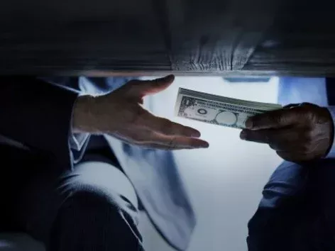 Corruption in Ukraine: what do Ukrainians think about bribes?